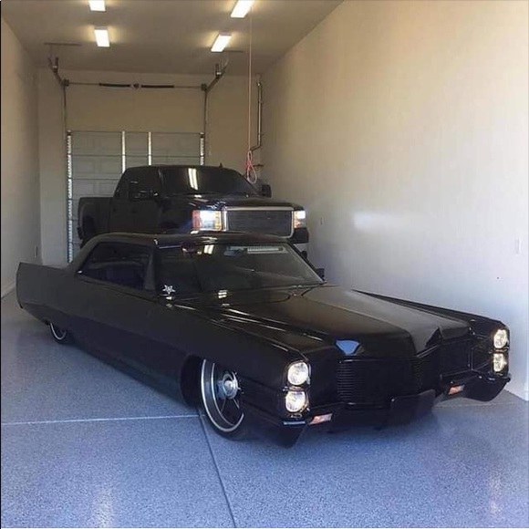 Meet your Posher, Elizabeth - Picture 1 of 2